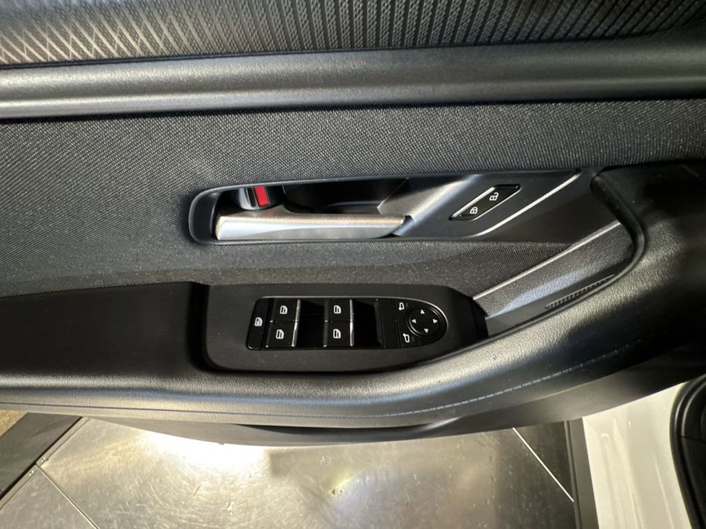 Used 2025 MAZDA CX-90 3.3 Turbo w/ Select Package image 19