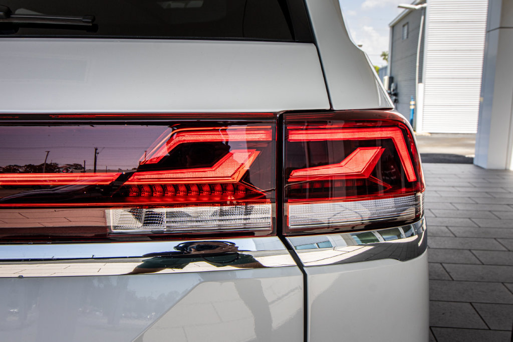 New 2026 Volkswagen Atlas SE FWD image 13