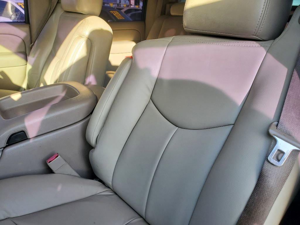 Used 2006 Chevrolet Avalanche Z71 w/ Sun And Sound Package image 19