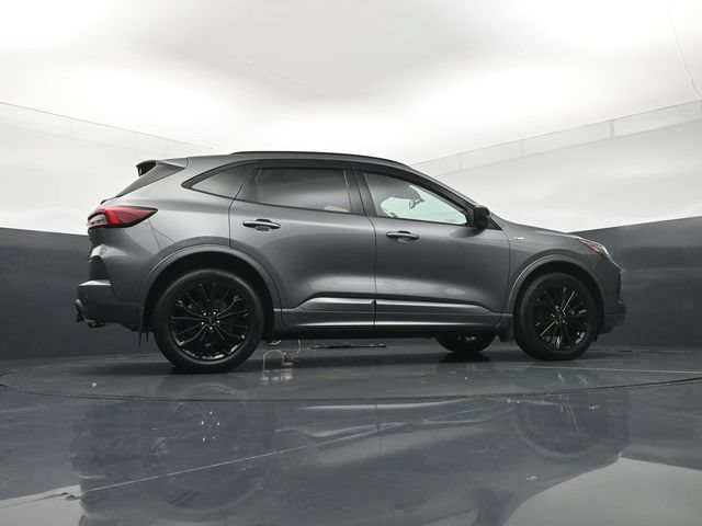 Used 2023 Ford Escape ST-Line Elite w/ Class II Trailer Tow Package AWD/4WD image 24