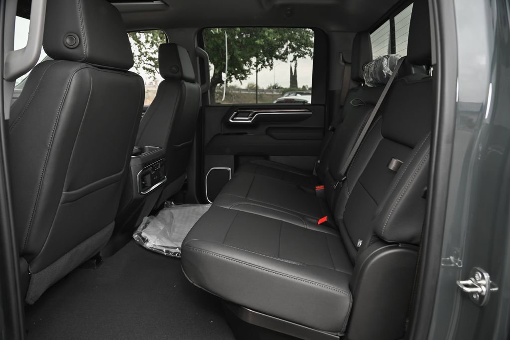 New 2026 Chevrolet Silverado 2500 LTZ w/ LTZ Plus Package AWD/4WD image 38