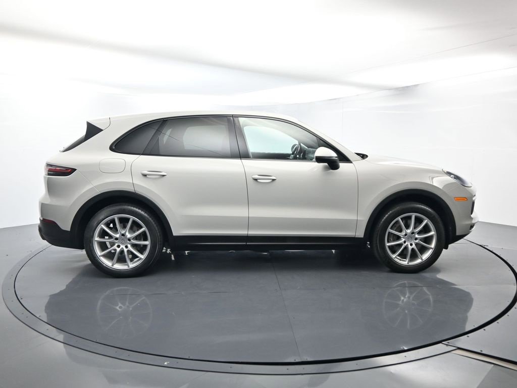 Used 2021 Porsche Cayenne image 16
