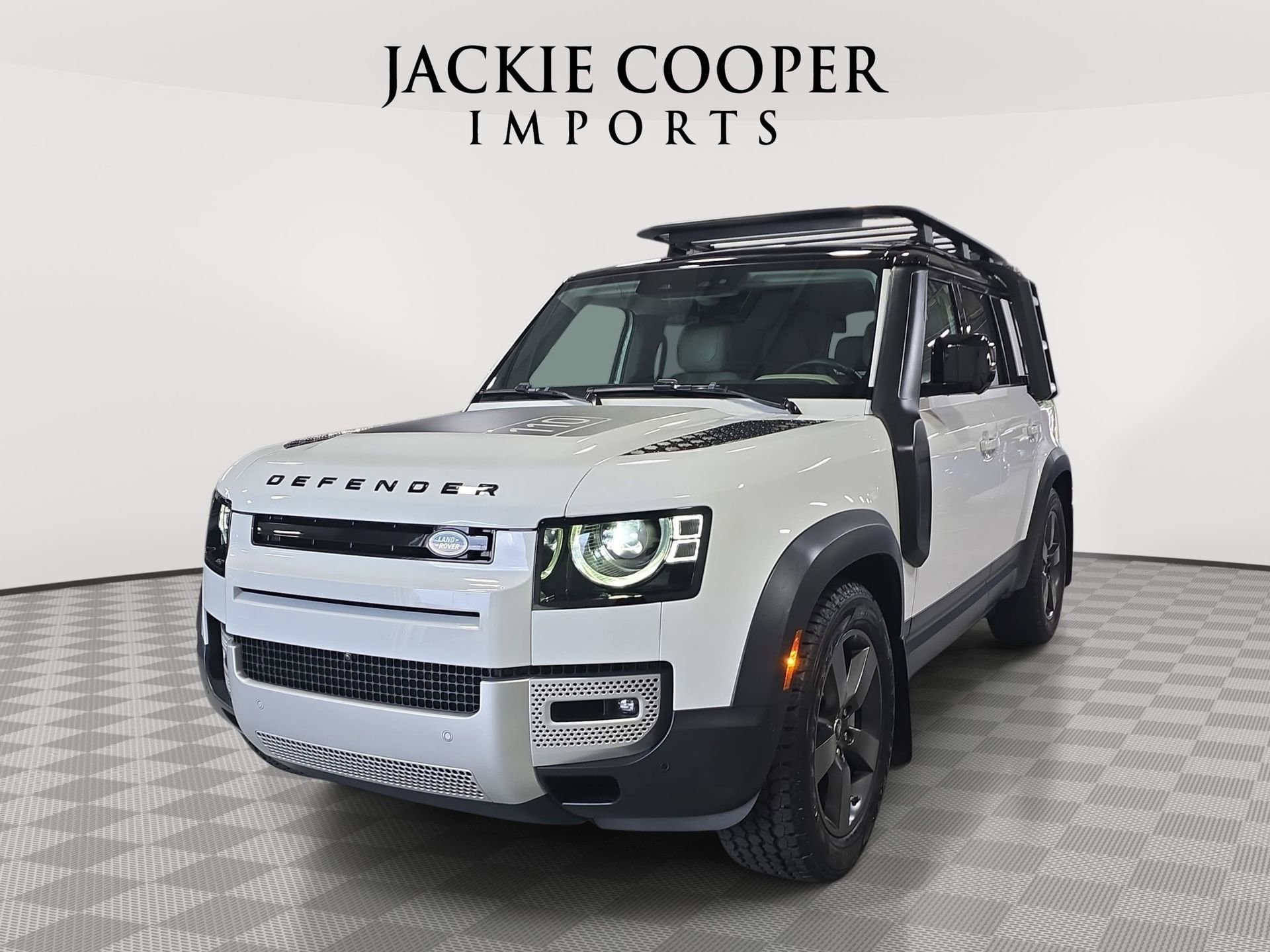 Used 2020 Land Rover Defender 110 HSE AWD/4WD image 1