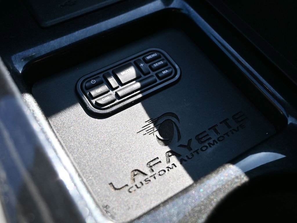 Used 2023 Cadillac Escalade V w/ LPO, ONYX Package image 29