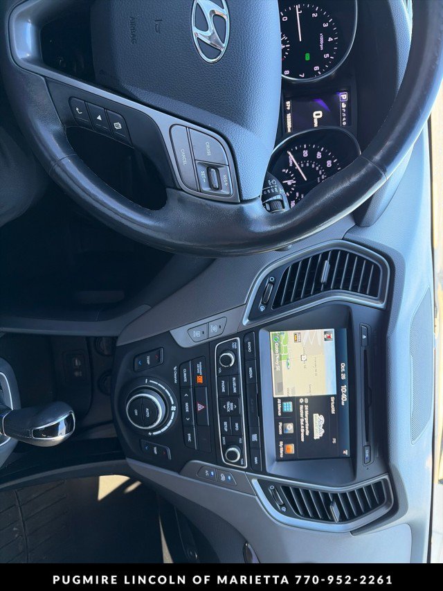 Used 2017 Hyundai Santa Fe Sport w/ 2.4L Tech Package 04 FWD image 10