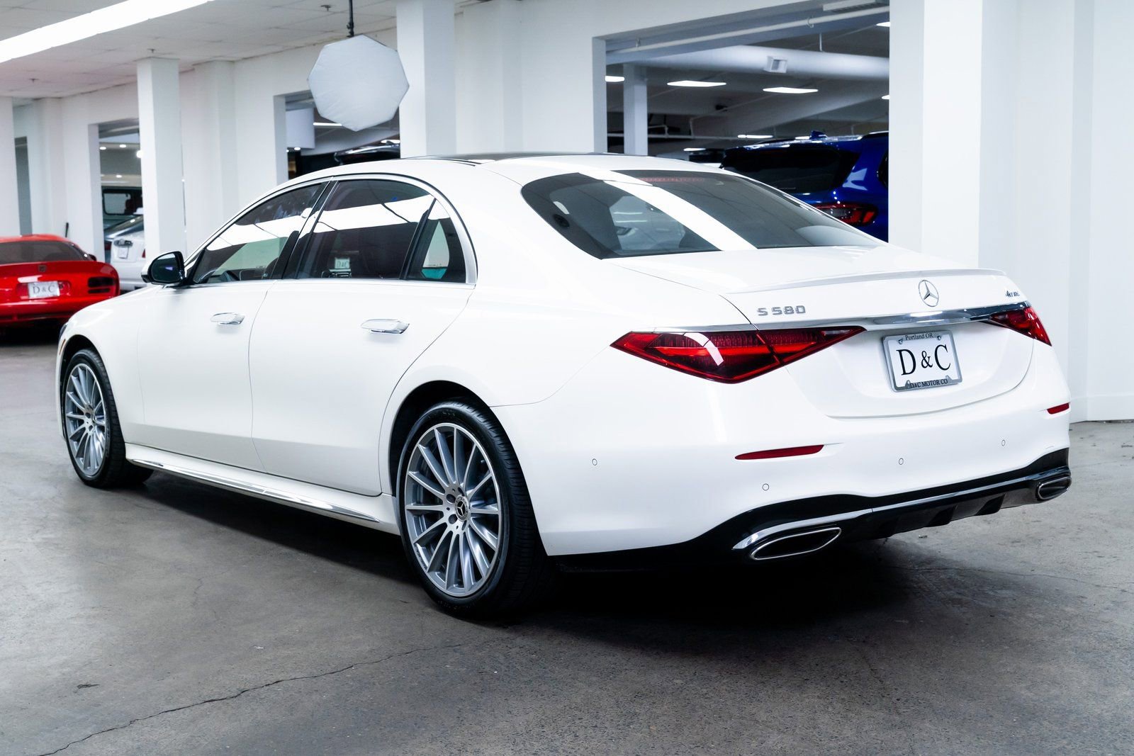 Used 2023 Mercedes-Benz S 580 4MATIC Sedan image 4