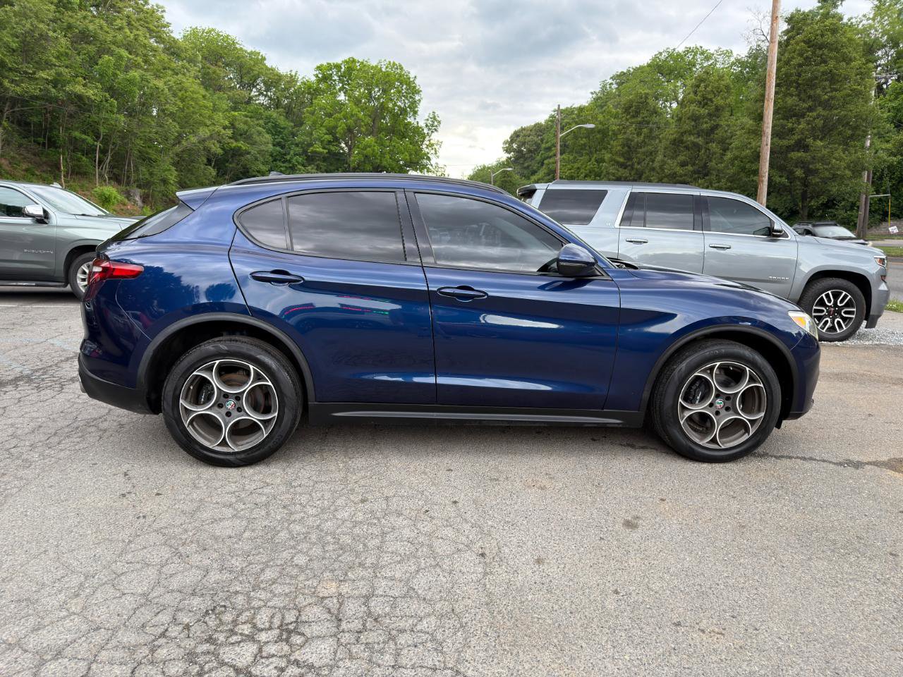Used 2018 Alfa Romeo Stelvio Sport w/ Quick Order Package 22J Sport AWD/4WD image 4