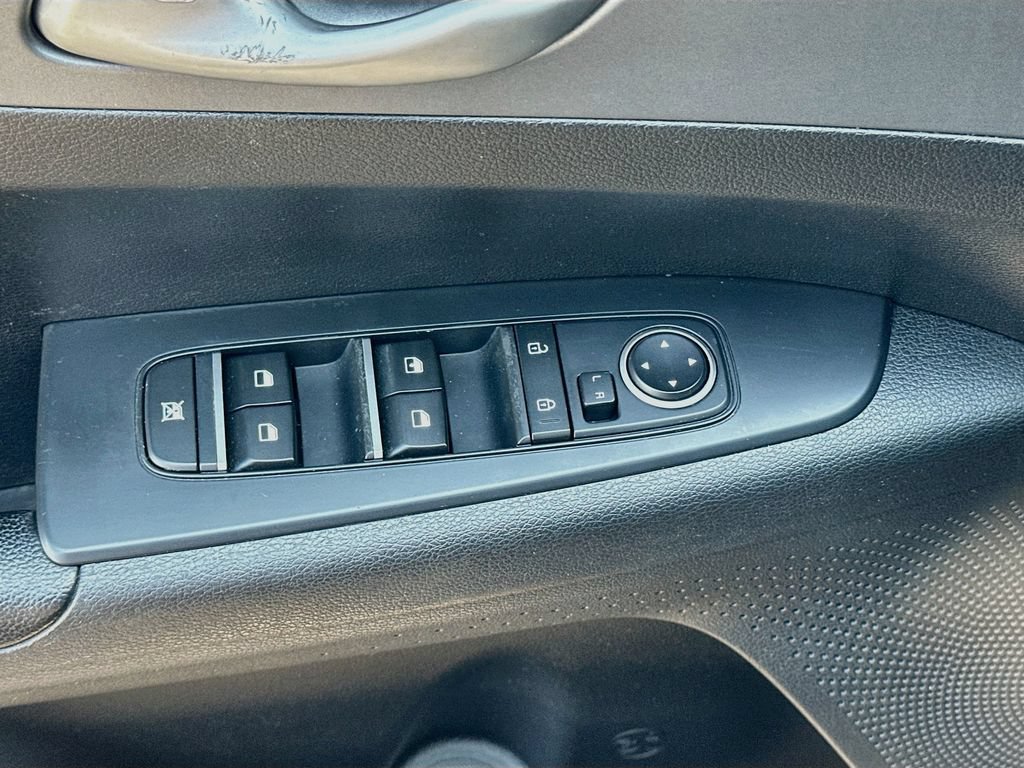 Used 2020 Kia Forte Sedan FWD image 17