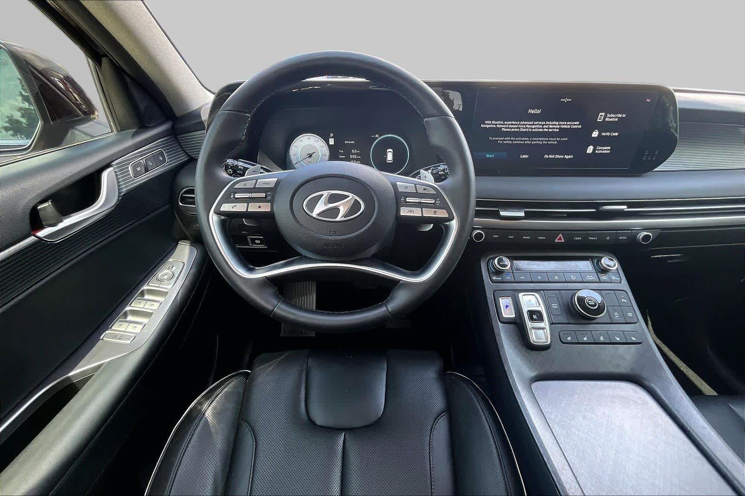 Used 2023 Hyundai Palisade Limited FWD image 6