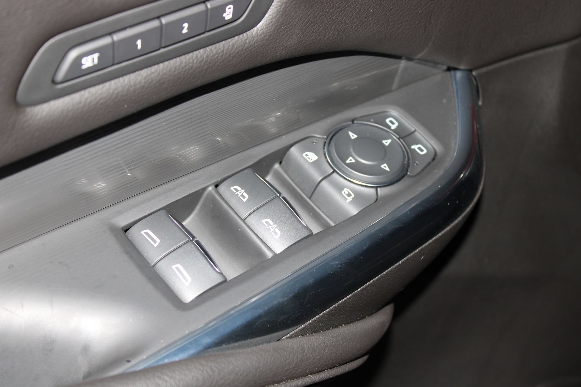 Used 2024 Cadillac XT4 Premium Luxury FWD image 21