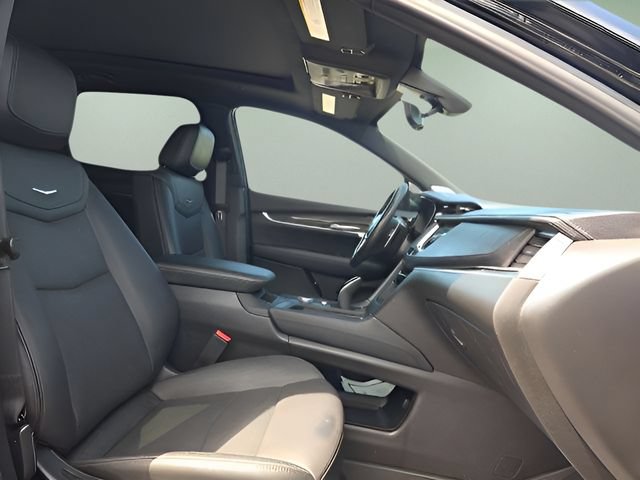 Used 2021 Cadillac XT5 Sportv w/ LPO, ONYX Package AWD/4WD image 15