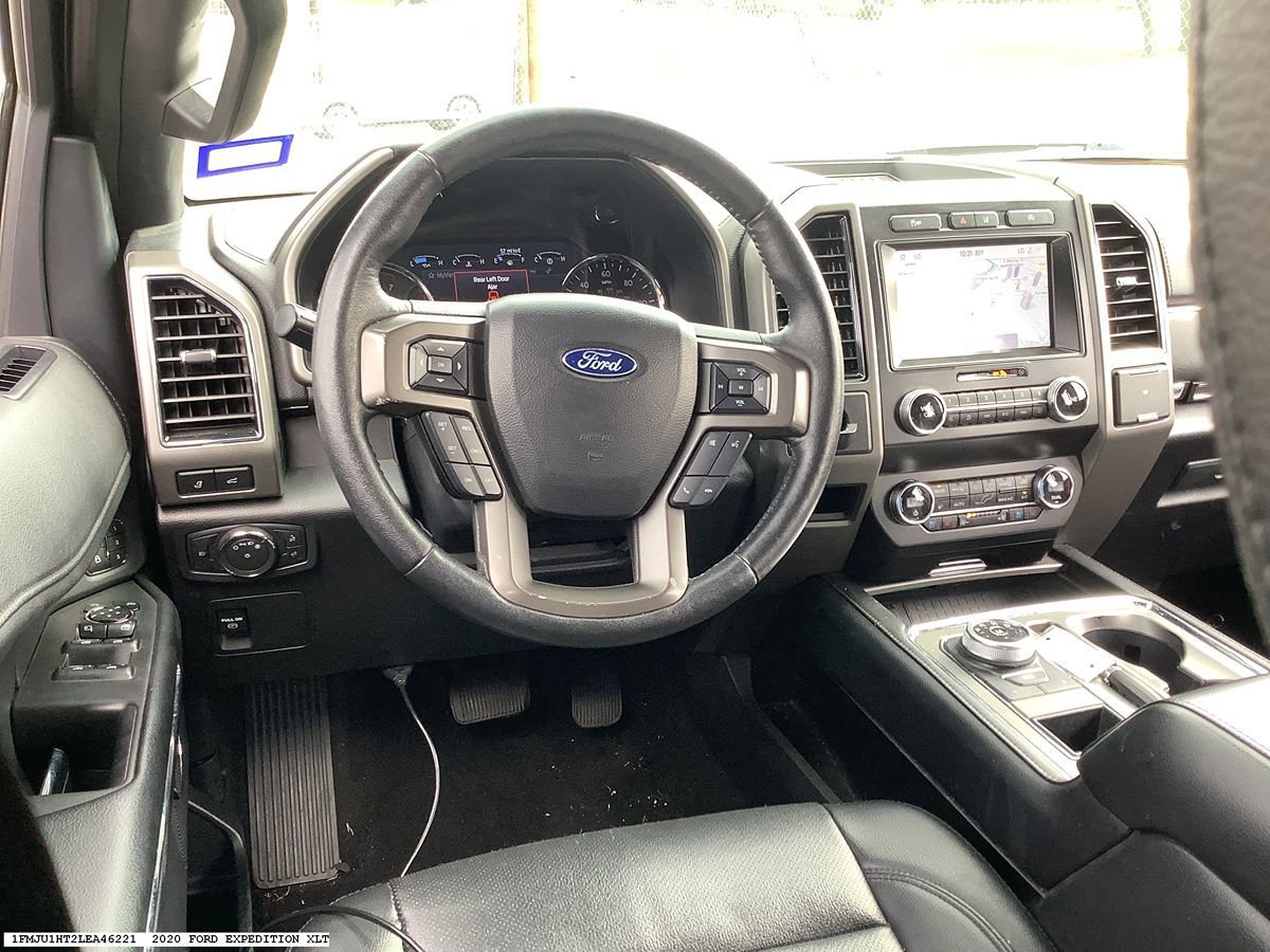 Used 2020 Ford Expedition XLT w/ Equipment Group 202A RWD image 12