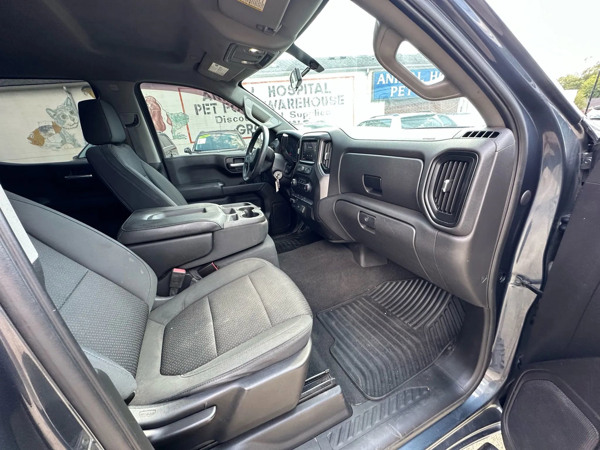 Used 2020 Chevrolet Silverado 1500 Custom Trail Boss w/ LPO, Dark Essentials Package image 10