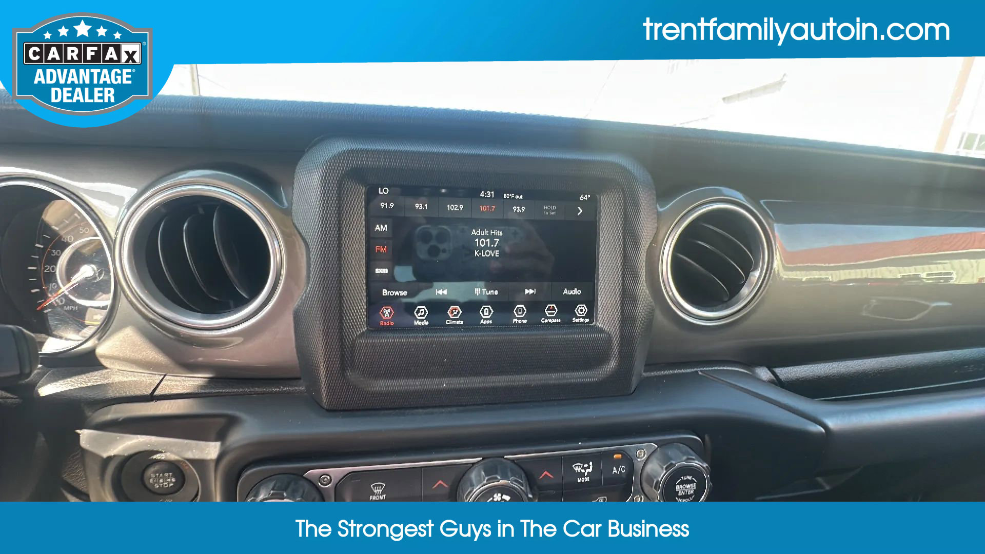 Used 2019 Jeep Wrangler Unlimited Sahara image 28