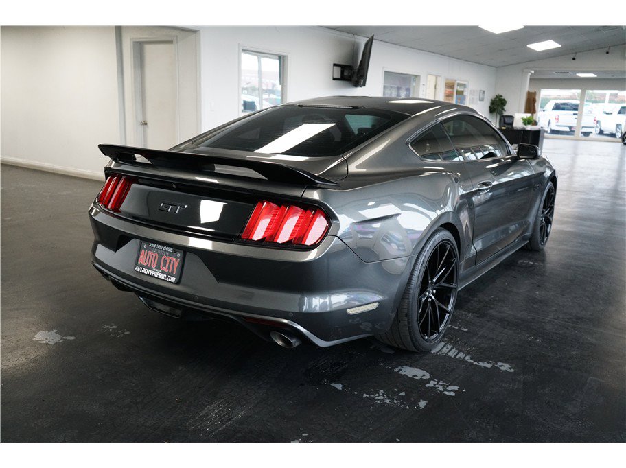 Used 2017 Ford Mustang GT image 7