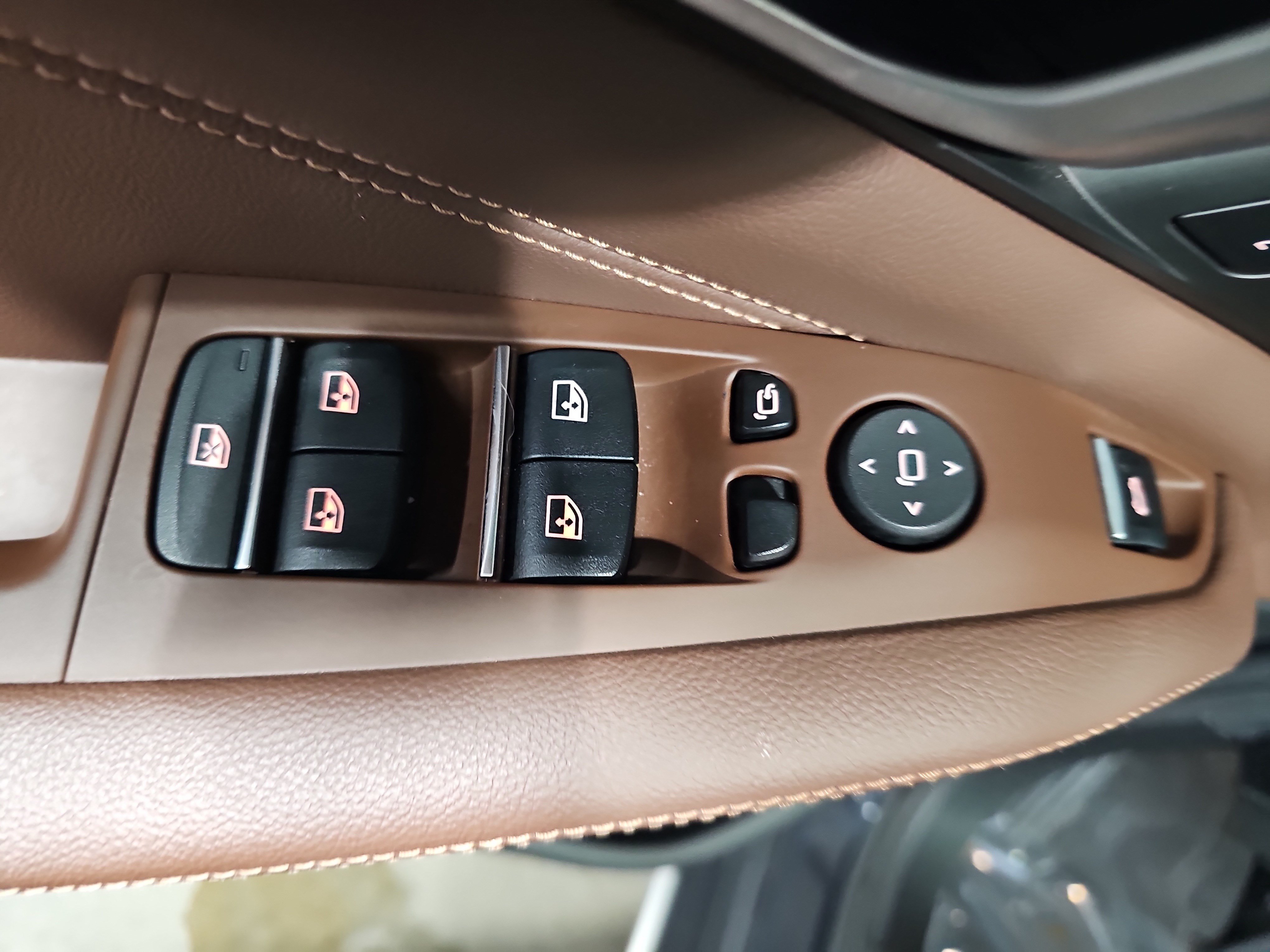 Used 2020 BMW X5 xDrive40i w/ Premium Package AWD/4WD image 28