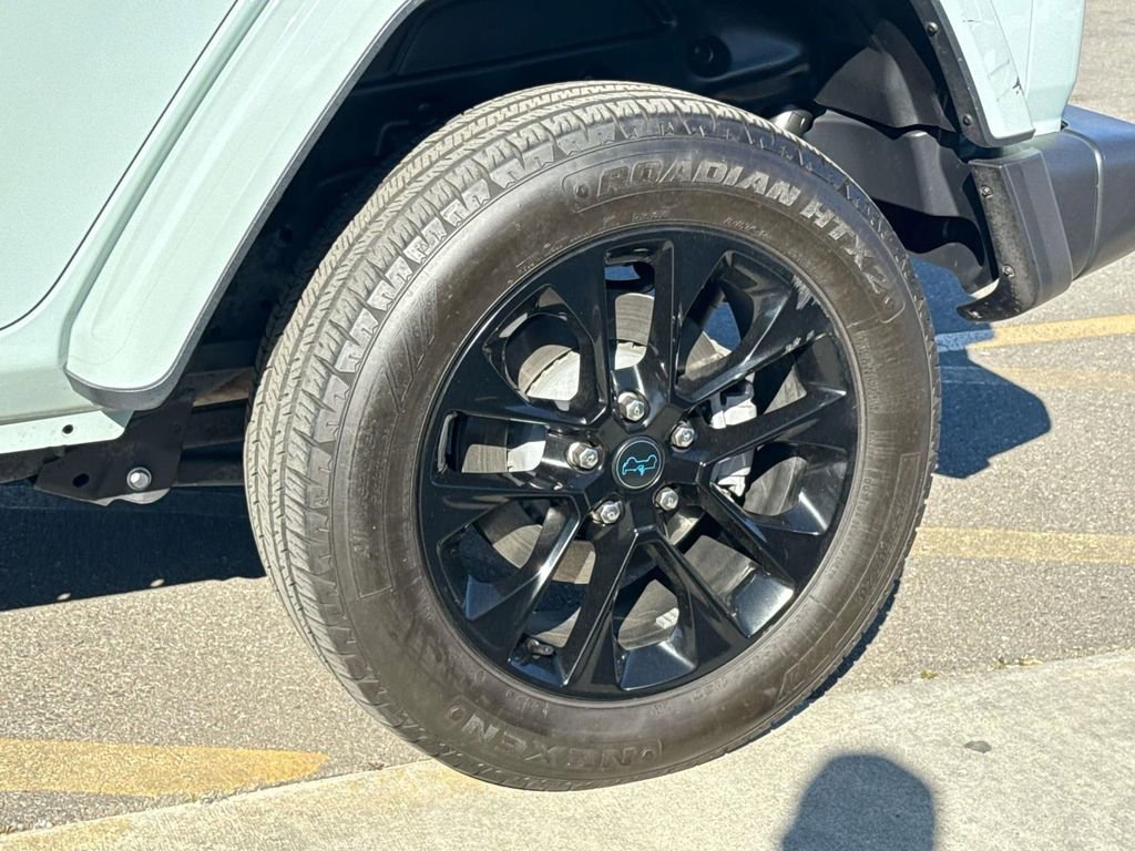 Used 2024 Jeep Wrangler Unlimited Sahara image 40