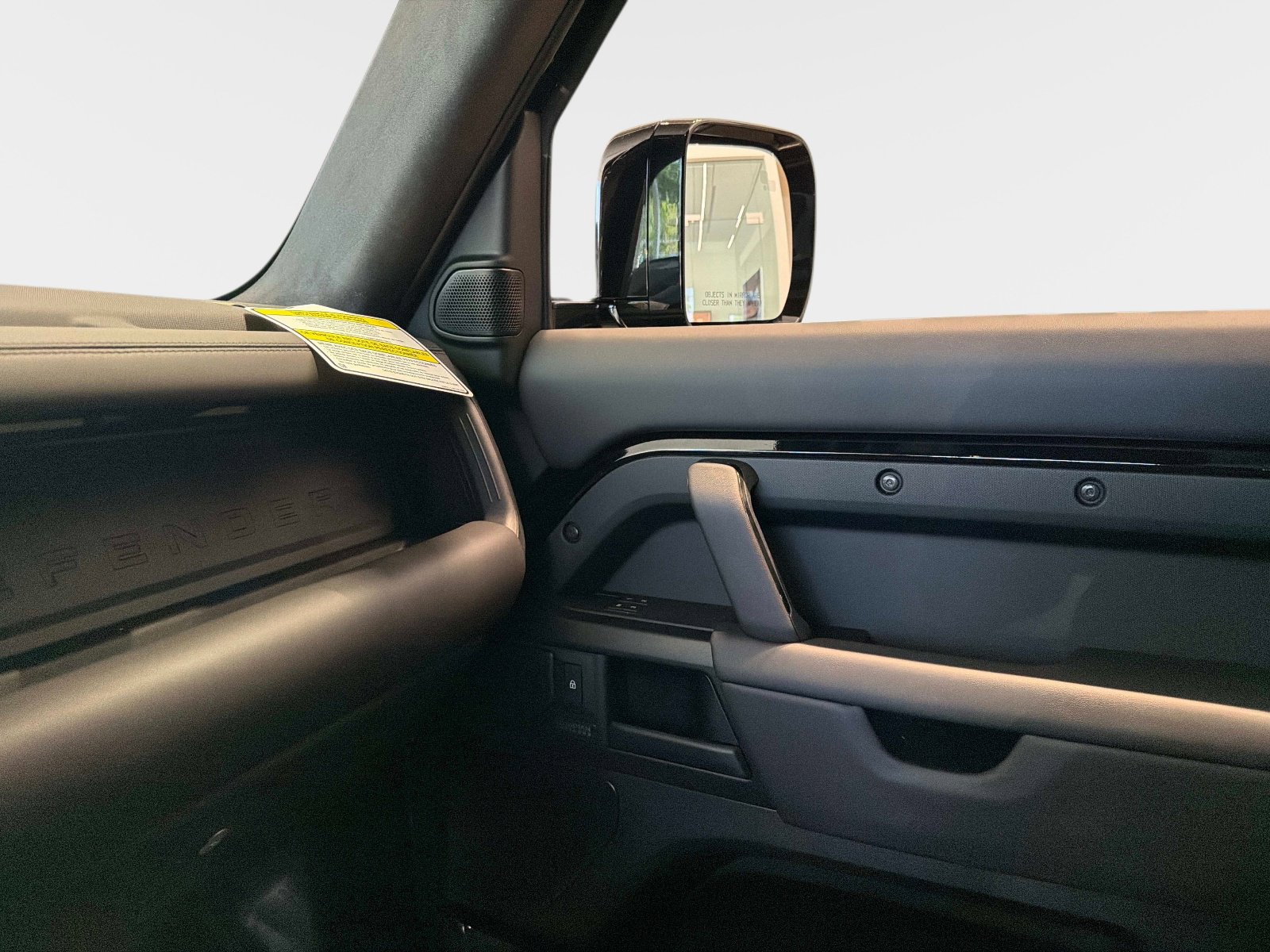 New 2026 Land Rover Defender 110 OCTA AWD/4WD image 21