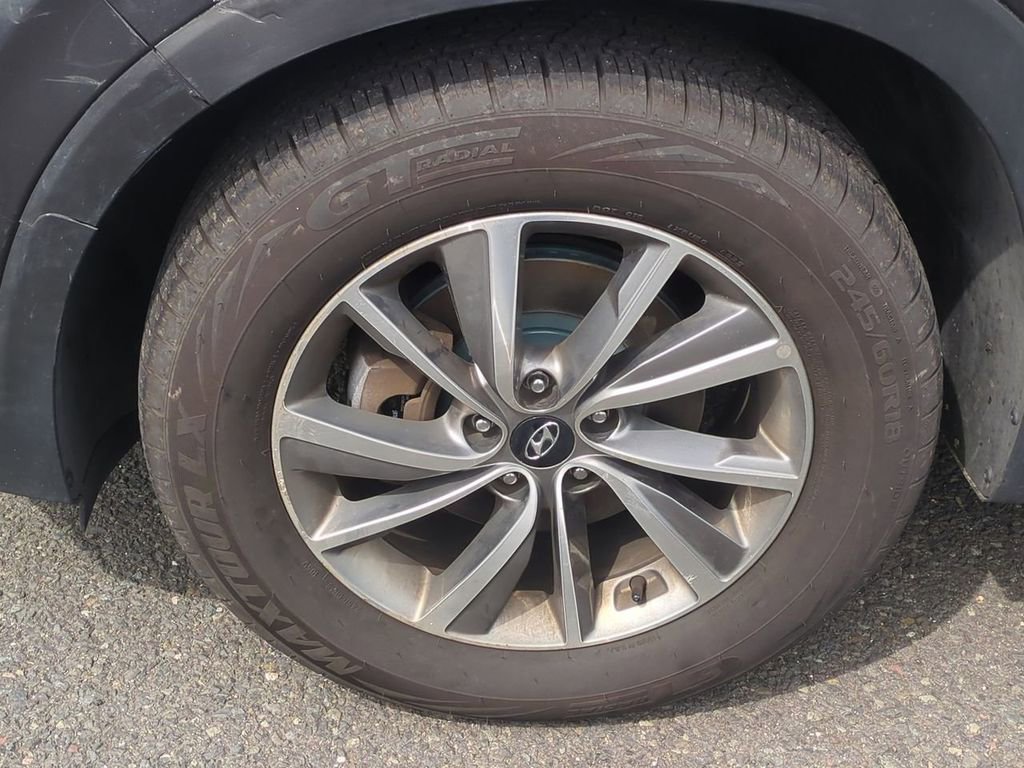 Used 2020 Hyundai Santa Fe SEL w/ Convenience Package AWD/4WD image 9