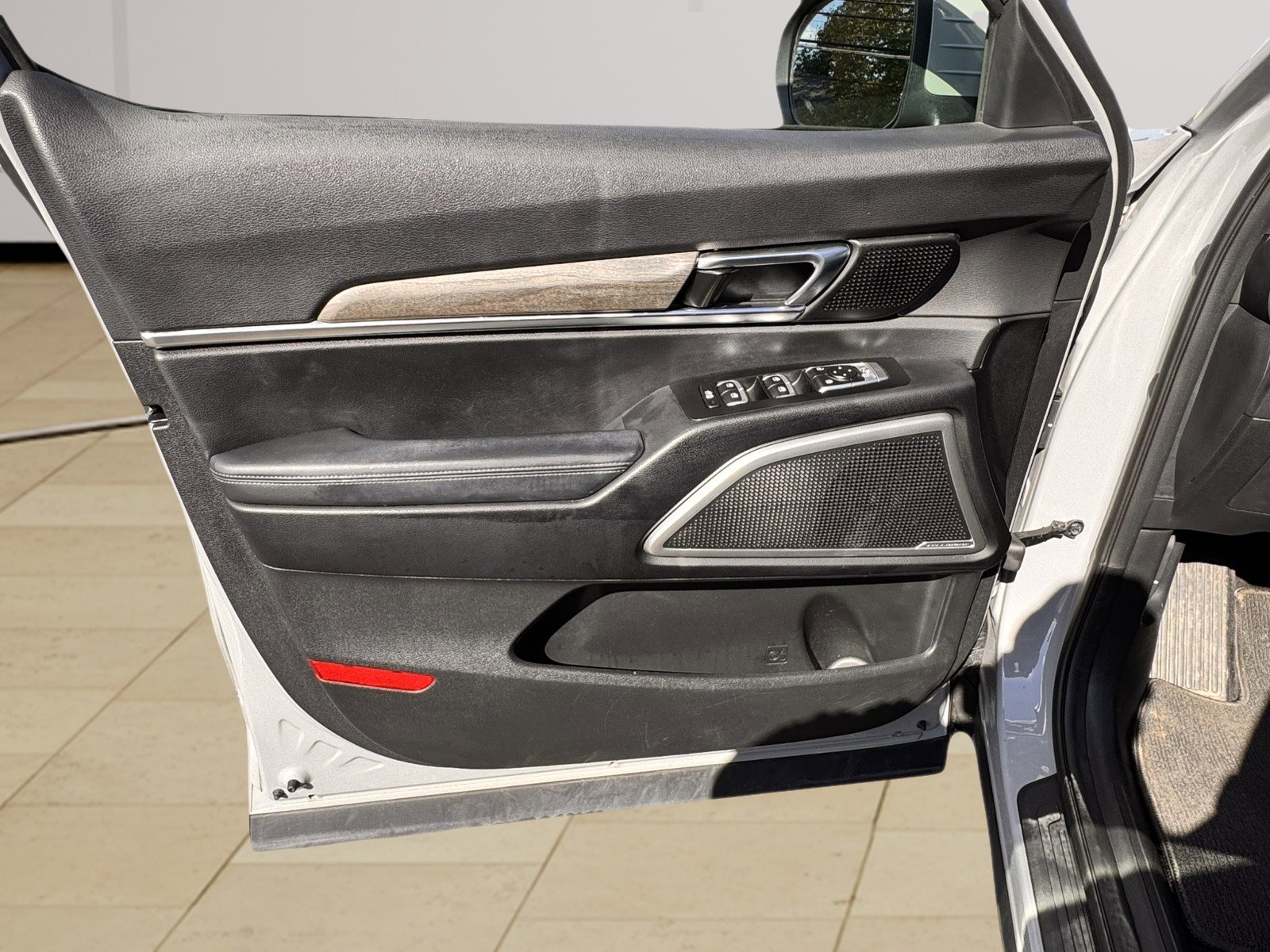 Used 2021 Kia Telluride EX w/ EX Premium Package image 13