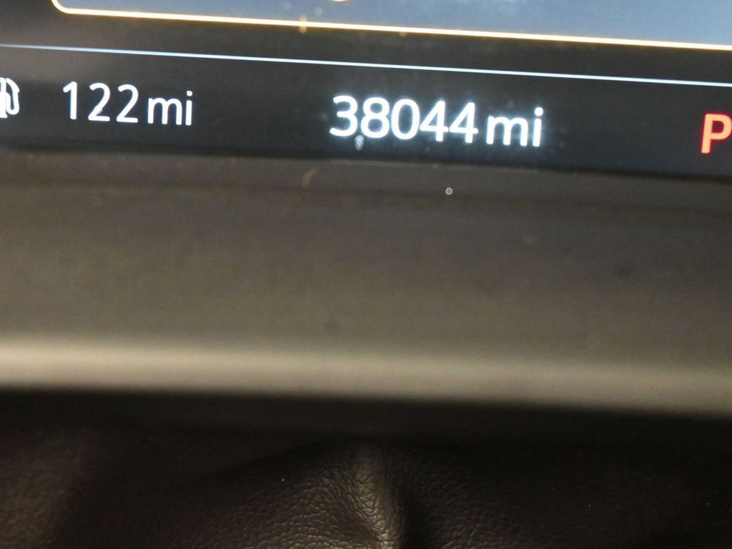 Used 2023 Buick Envision Essence w/ Technology Package I image 35