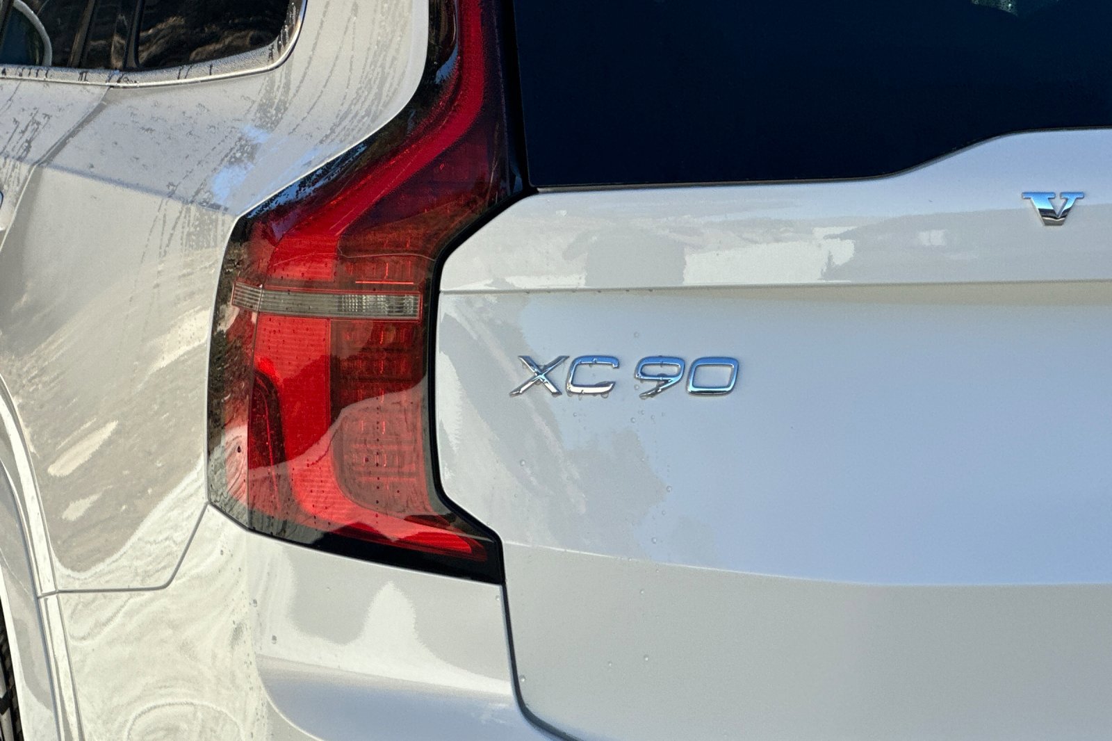 New 2026 Volvo XC90 T8 Plus image 7