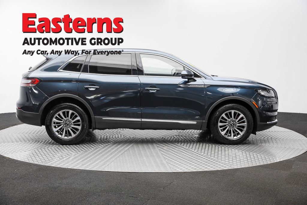 Used 2022 Lincoln Nautilus AWD w/ Premium Package image 4