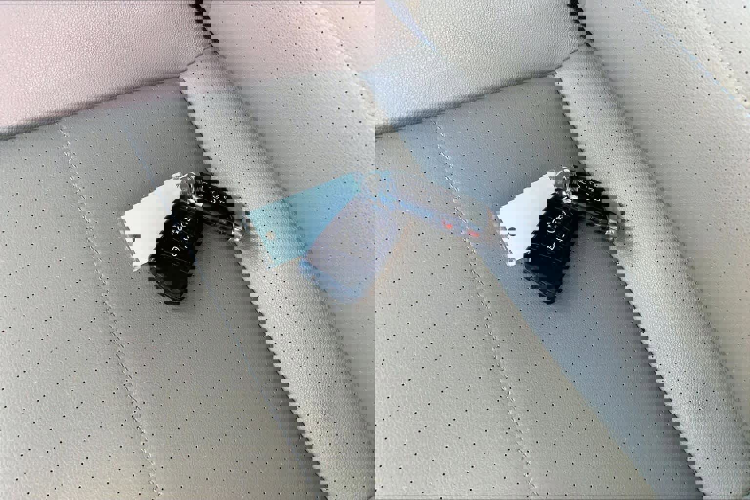 Used 2022 Volkswagen Atlas Cross Sport SE image 13