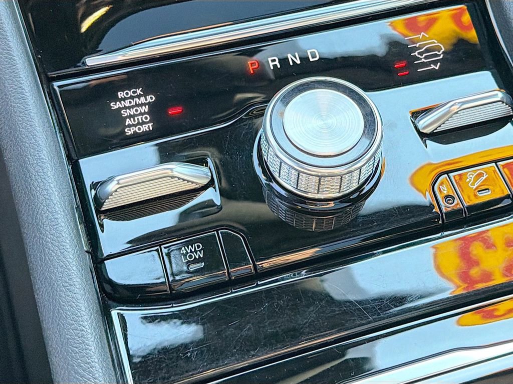 Used 2023 Jeep Grand Cherokee Overland image 31