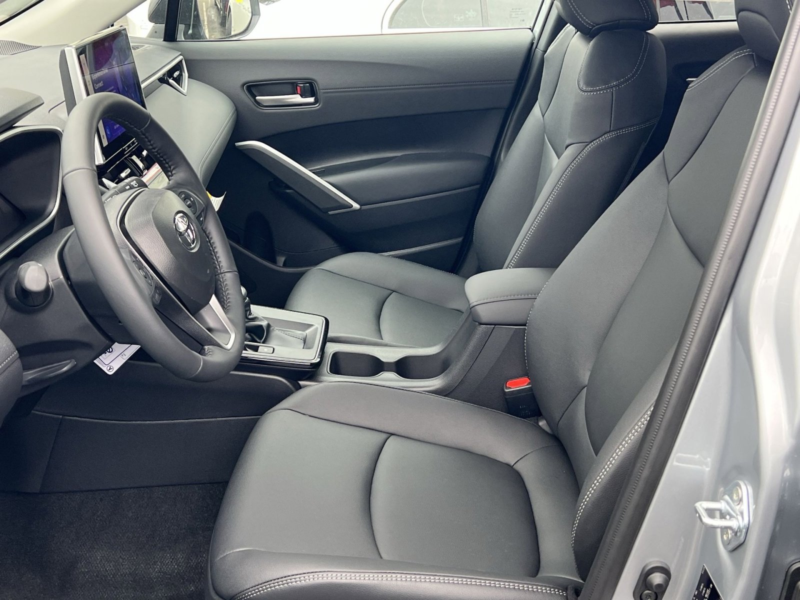 New 2026 Toyota Corolla Cross XLE image 7