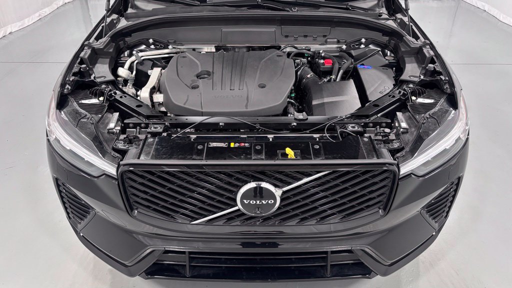 Certified 2026 Volvo XC60 B5 Plus AWD/4WD image 29