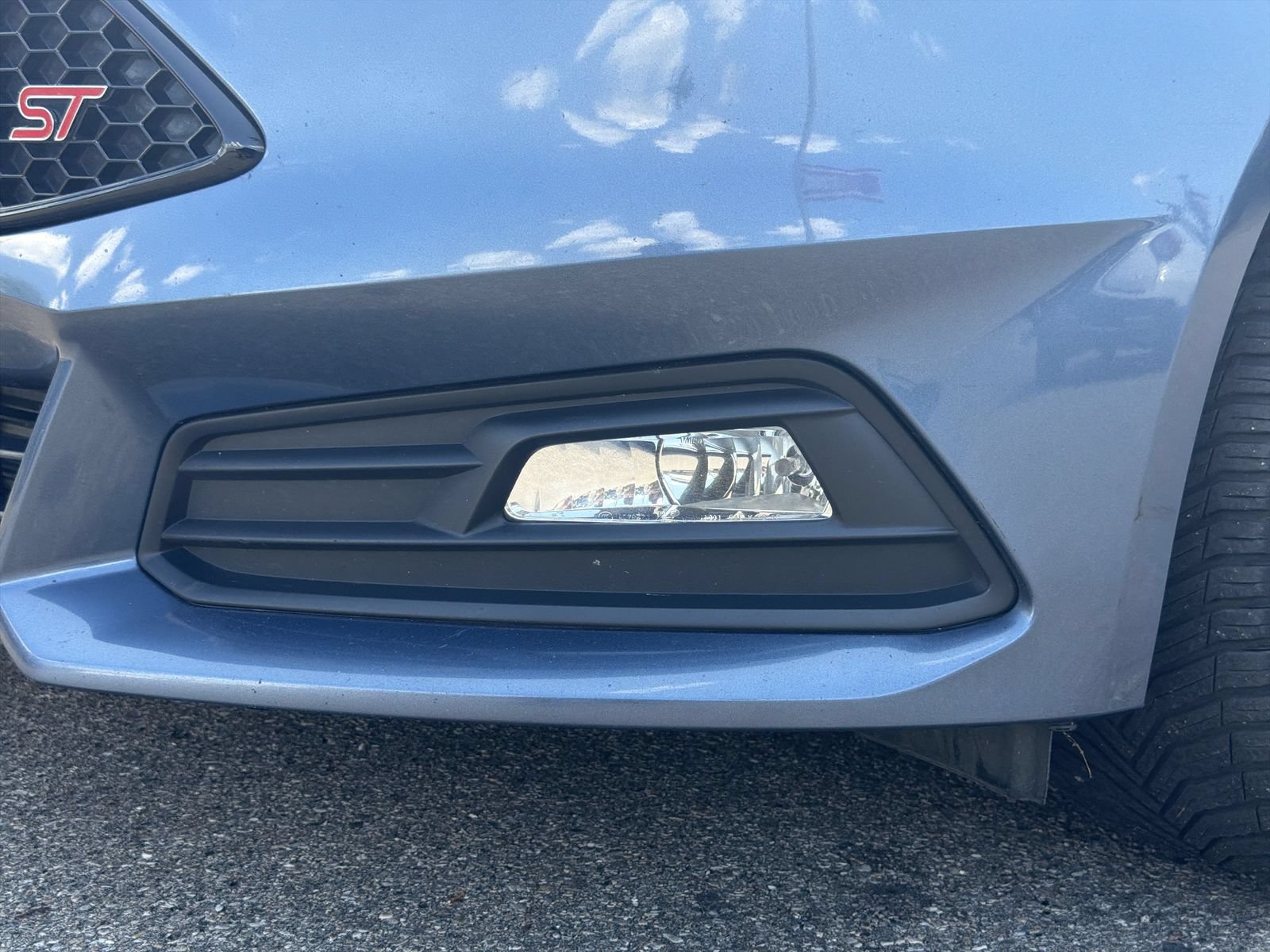 Used 2018 Ford Focus ST w/ Equipment Group 401A FWD image 14