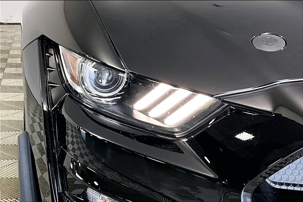 Used 2021 Ford Mustang Shelby GT500 w/ Technology Package image 28