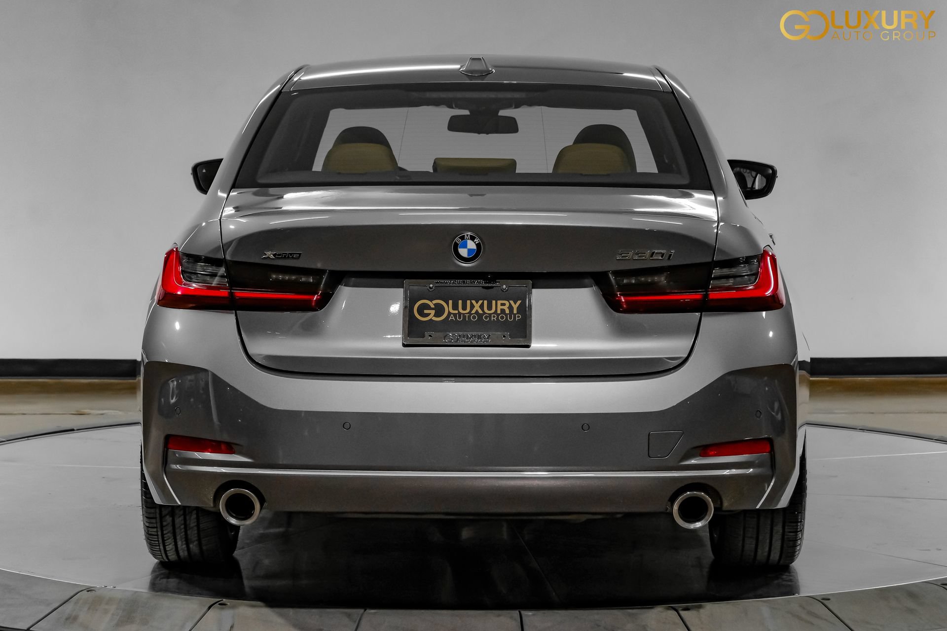 Used 2026 BMW 330i xDrive Sedan w/ Premium Package AWD/4WD image 11