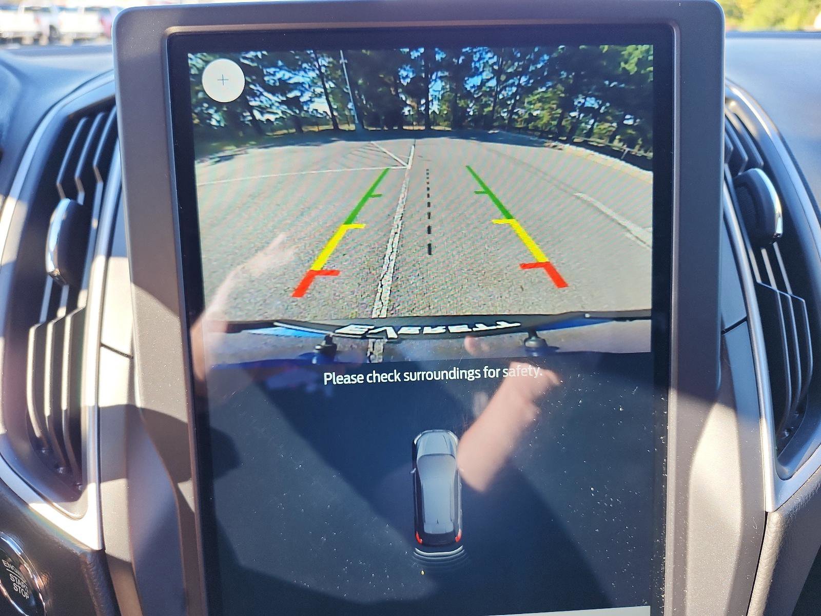 Used 2024 Ford Edge SEL image 16