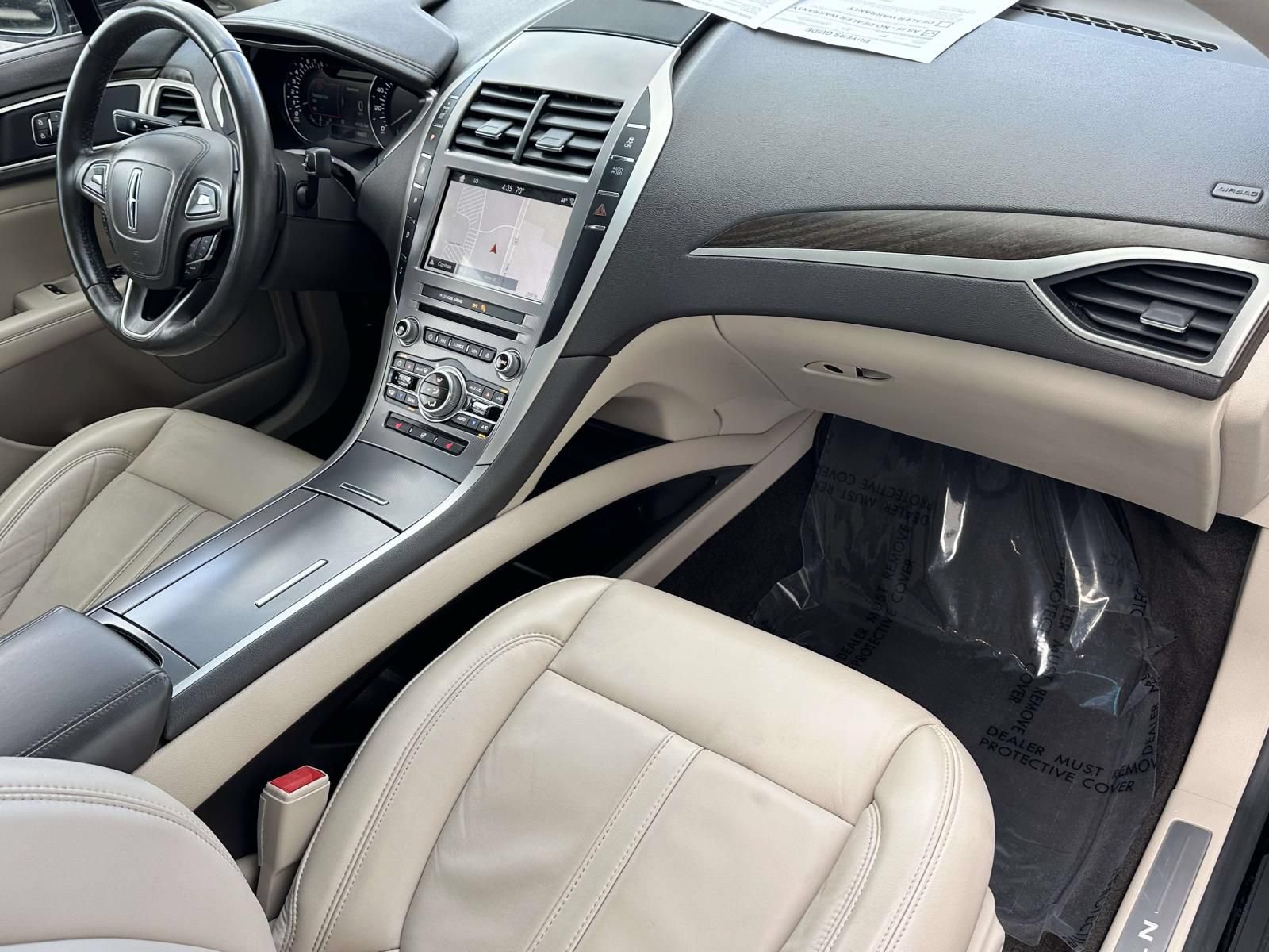 Used 2018 Lincoln MKZ Select w/ Select Plus Package FWD image 11