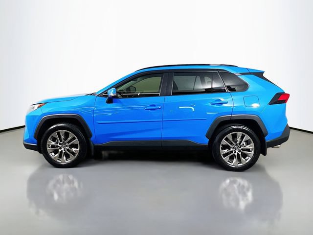 Used 2019 Toyota RAV4 XLE Premium FWD image 6