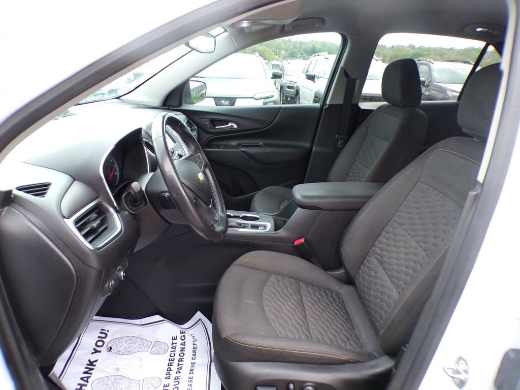 Used 2018 Chevrolet Equinox LT FWD image 13
