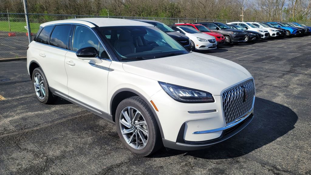 Used 2023 Lincoln Corsair AWD w/ Equipment Group 101A image 8