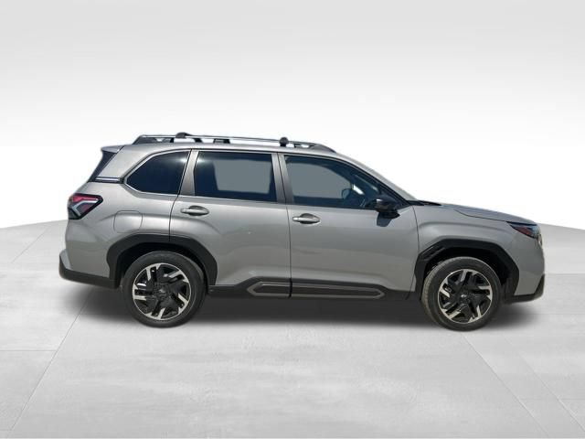 Used 2025 Subaru Forester Limited AWD/4WD image 2