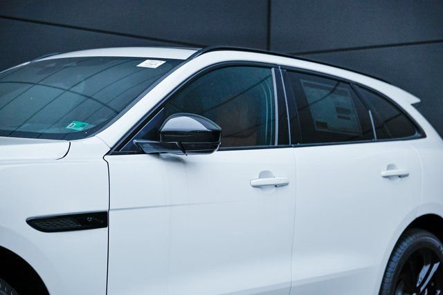 New 2026 Jaguar F-PACE R-Dynamic S AWD/4WD image 3