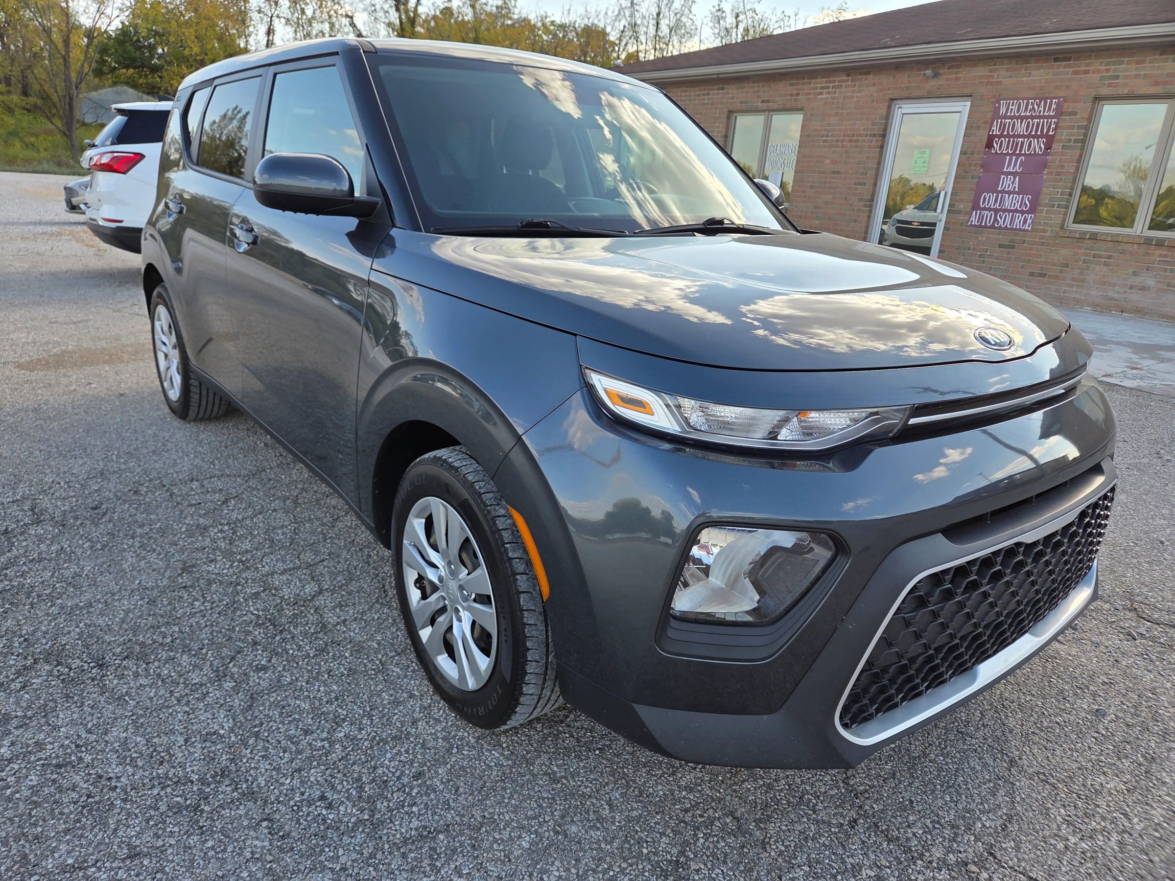Used 2020 Kia Soul LX image 3
