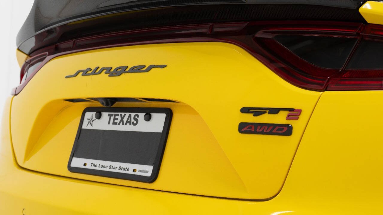 Used 2018 Kia Stinger GT2 AWD/4WD image 9