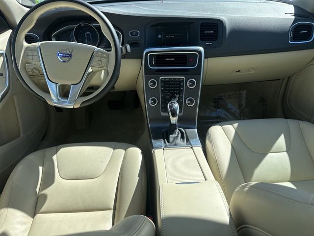 Used 2016 Volvo S60 T5 Premier image 14