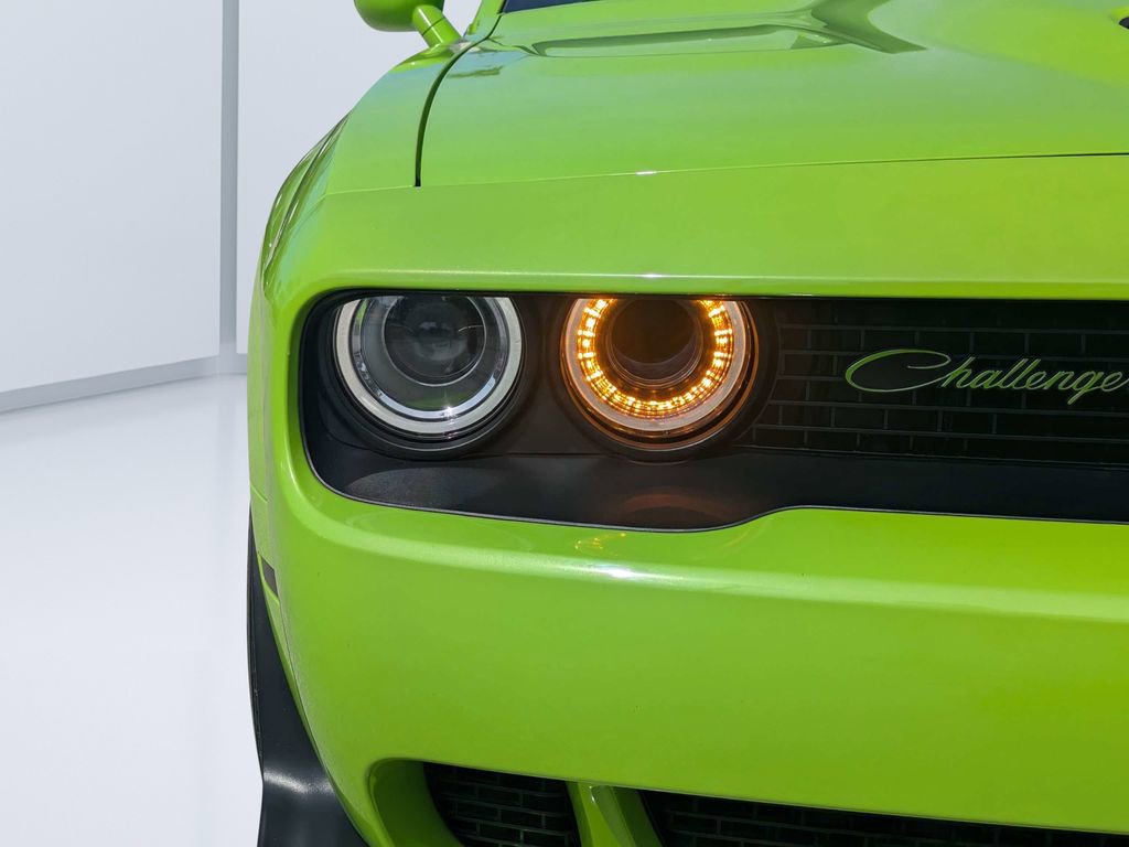 Used 2019 Dodge Challenger R/T Scat Pack RWD image 9