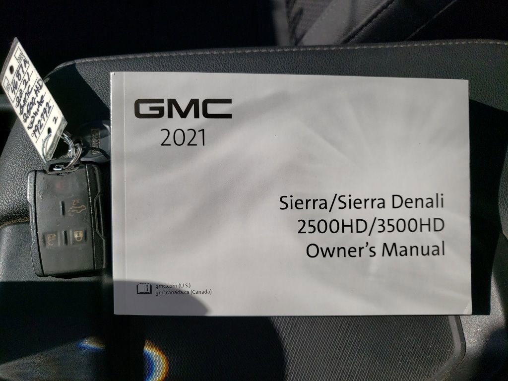 Used 2021 GMC Sierra 2500 4x4 Crew Cab w/ Gooseneck/5TH Wheel Package image 26