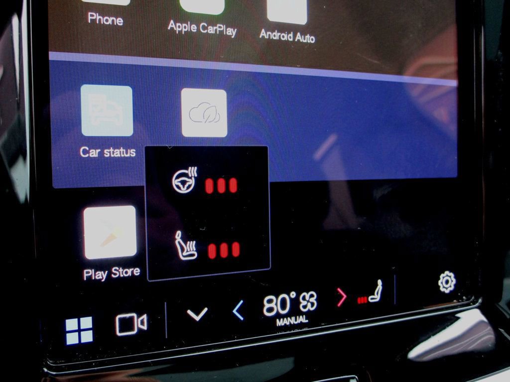 Used 2023 Volvo S90 B6 Plus w/ Protection Package Premier image 26