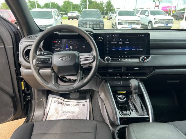 Used 2024 Chevrolet Colorado Trail Boss AWD/4WD image 17