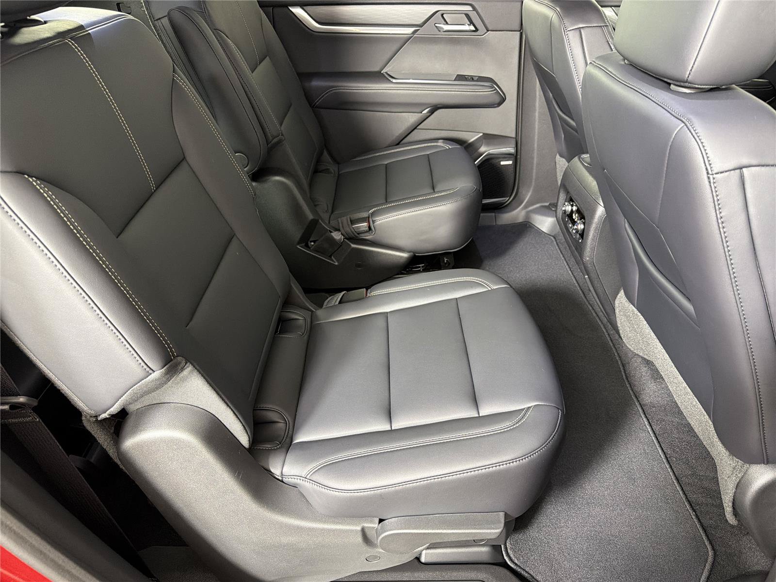 New 2026 GMC Acadia Elevation w/ Black Edition FWD image 14
