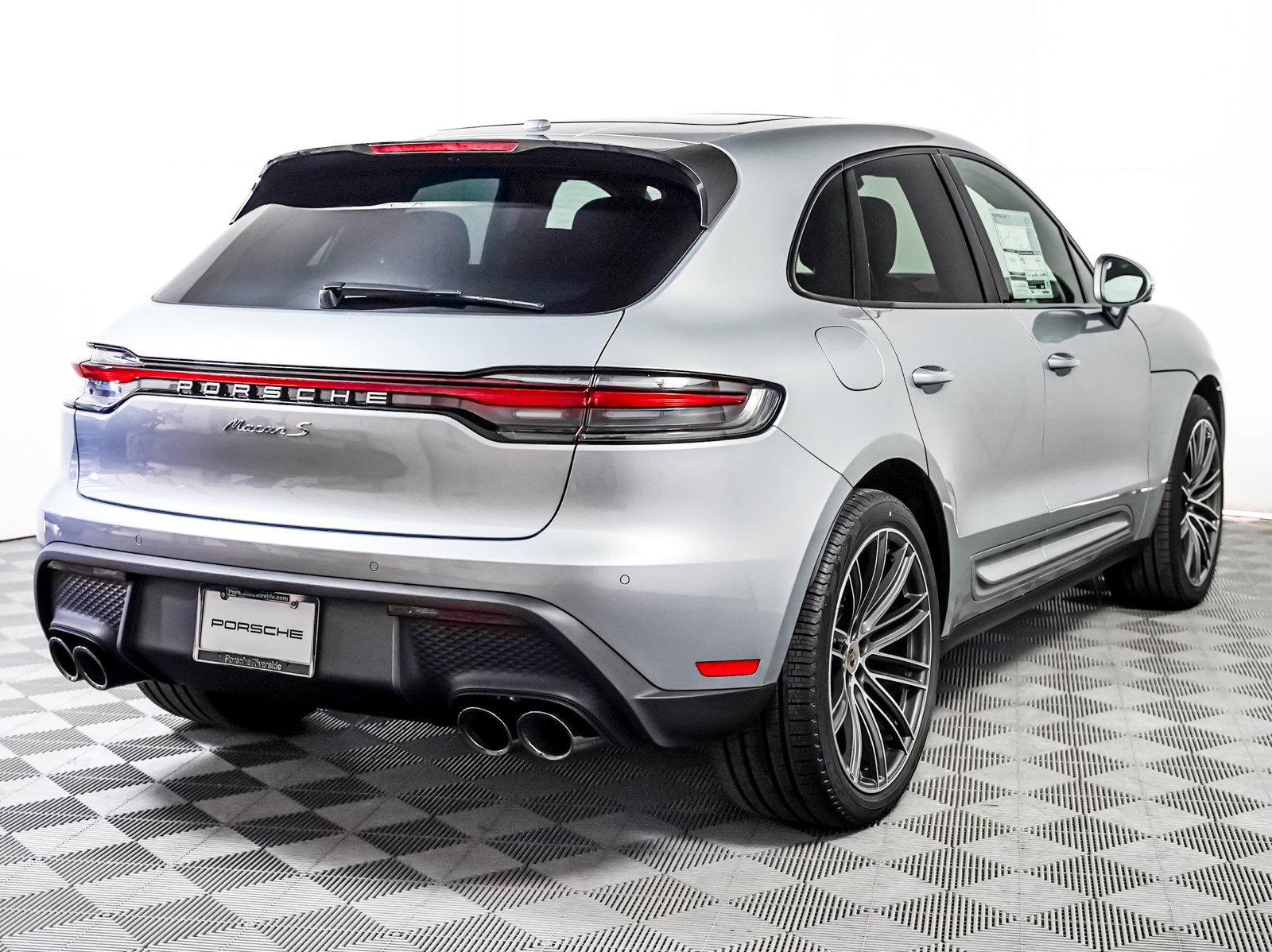 New 2026 Porsche Macan S image 10